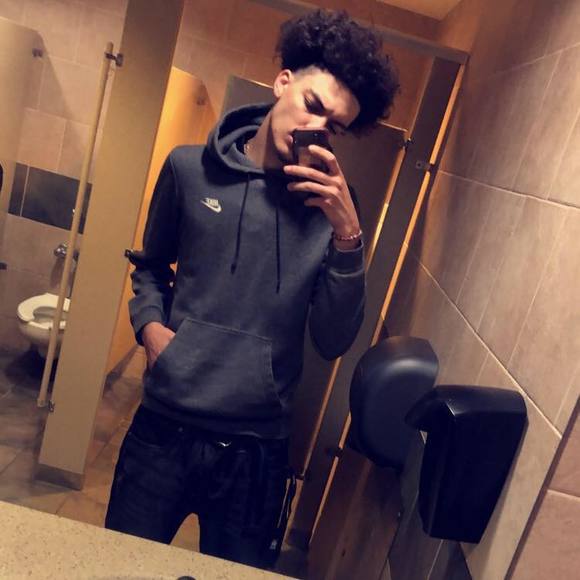 Meet your Posher, Kameron - Picture 1 of 1